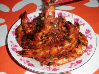 年菜之六酸甜香的-----茄汁明虾的做法