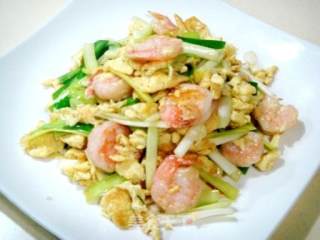 快捷一菜“韭黄鸡蛋炒虾仁”的做法