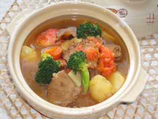 西红柿牛肉汤的做法