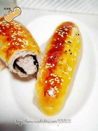 紫甘兰麻酱面包