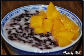 冰糕之黄桃黑糯米椰汁
