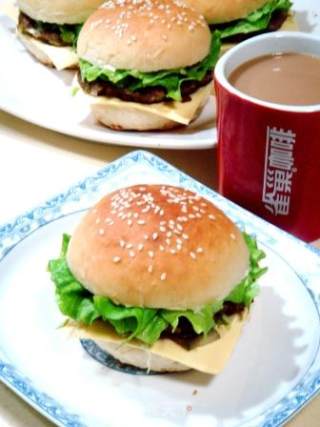 美味Hamburgers“牛肉汉堡包”的做法