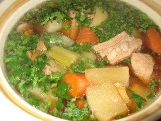 营养滋补又不长肉肉的美味萝卜排骨煲的做法
