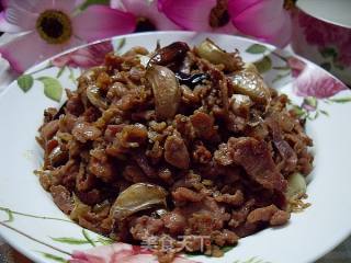 孜然大蒜炒牛肉——独特的美味的做法