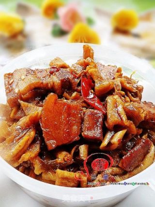 萝卜干烧肉的做法