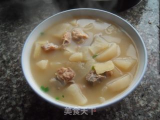 萝卜排骨汤的做法