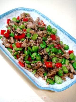 家常菜“鸡腿菇炒芽豆”