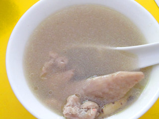 春季养生汤——鸡翅羊胎盘汤的做法