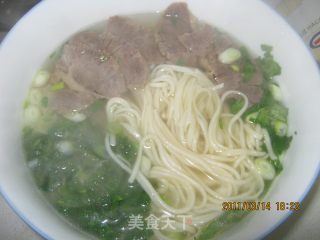家庭自制放心牛肉拉面的做法