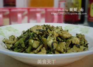 香椿炒鸡蛋的做法