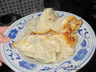 荠菜大肉油煎馄饨