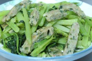 香芹炒鲮鱼肉饼的做法