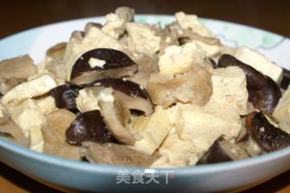 香菇回锅肉老豆腐的做法