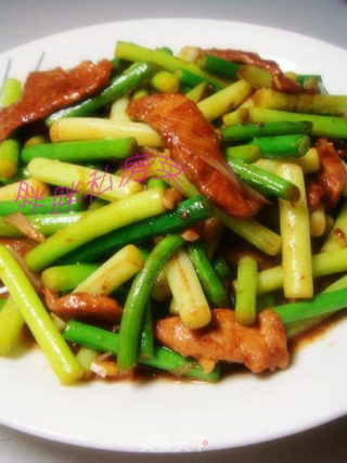 蒜薹炒肉的做法