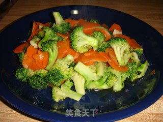 西兰花炒胡萝卜的做法