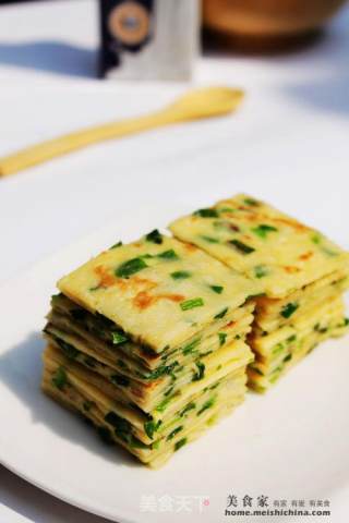 韭香蛋饼的做法