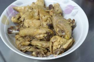 简单美味的---酱油焖鸡的做法