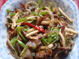 茶树菇炒腊肉的做法
