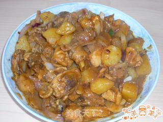 土豆烧鸡的做法