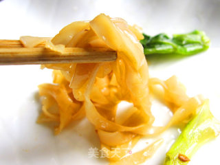 扣肉炒河粉的做法