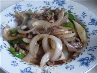 洋葱炒牛肉的做法