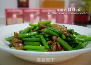 蒜薹炒肉丝的做法