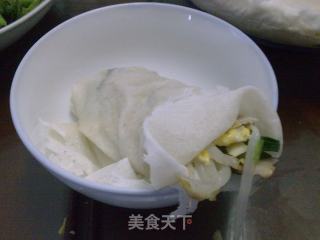豆芽韭菜簿饼的做法