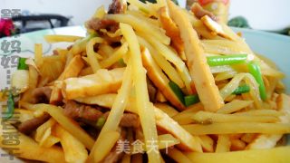 土豆炒香干的做法