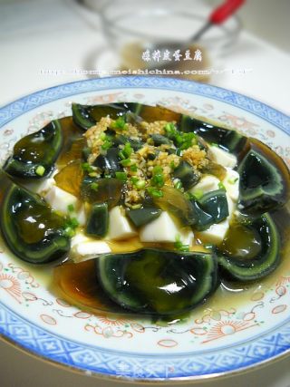 凉拌皮蛋豆腐的做法
