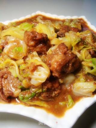 【花样包菜】--回锅排骨包菜的做法
