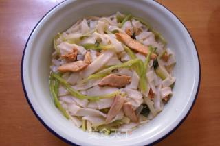鸡柳香芹汤河粉的做法
