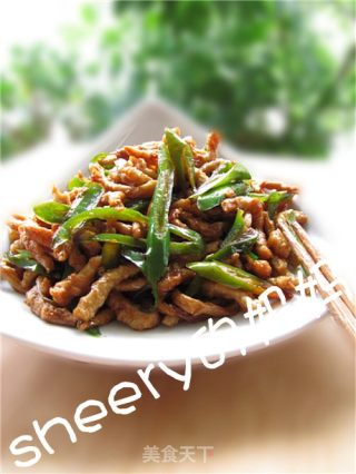 尖椒炒面筋丝的做法