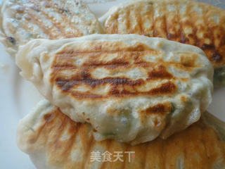 韭菜鸡蛋盒子的做法