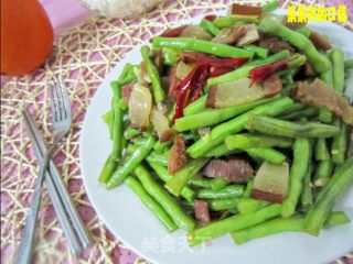 豆角炒腊肉的做法