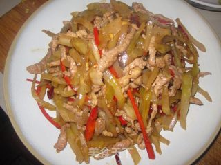 【飞禽走兽】榨菜肉丝的做法