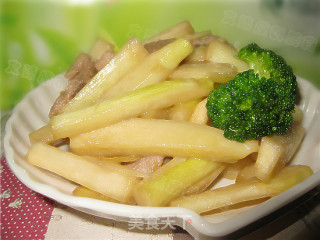 茭白炒肉的做法