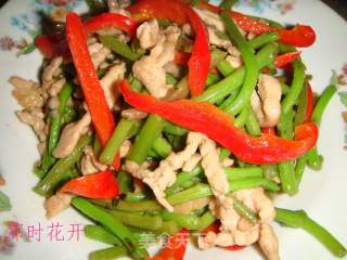【飞禽走兽】菜梗肉丝的做法