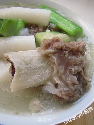 丝瓜牛骨汤煮年糕的做法
