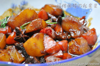 完美“吃饭香”组合——红烧小土豆+茄汁炒饭