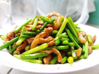 蒜苔肉丝的做法