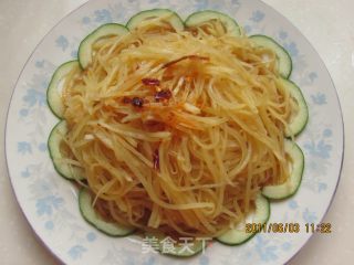 [夏日小凉菜]---凉拌土豆丝
