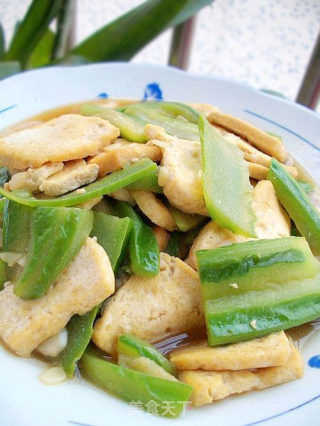 丝瓜炒豆腐的做法