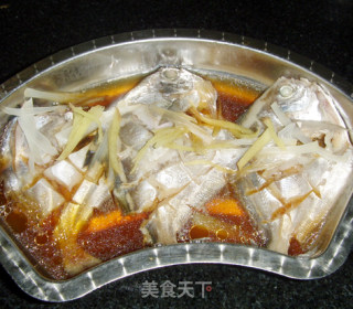 小宝宝吃清蒸小鲳鱼的做法