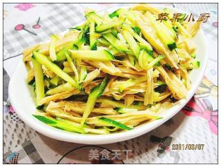 葱油腐竹的做法