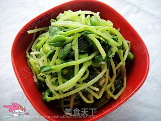 [夏日小凉菜]－－蒜蓉黑豆芽的做法