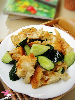 [夏日小凉菜]－－油条拌黄瓜的做法