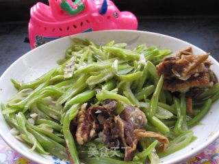 【鲁菜】蒜蓉芸豆丝烩烤鸭