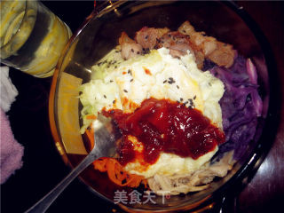 韩式五花肉拌饭的做法