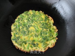 芹菜叶子玉米饼的做法
