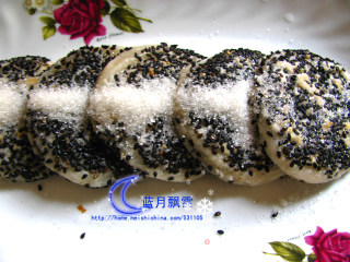 芝麻糯米饼的做法